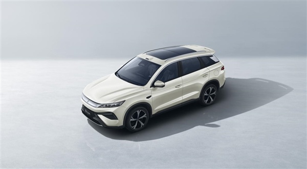 9.99万起！比亚迪宋Pro DM-i飞驰版上市：起步220km长续航