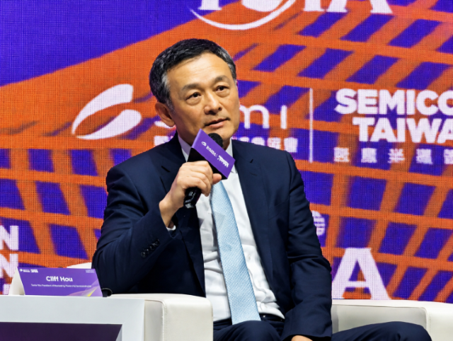 AI 需求無止境！台積電侯永清親揭全球建廠潮與半導體供應鏈挑戰