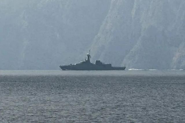 【伊朗称完全控制霍尔木兹海峡】