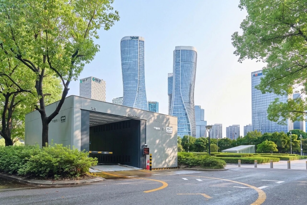 中国车企涌向巴黎车展,两大新变局暗藏风暴
