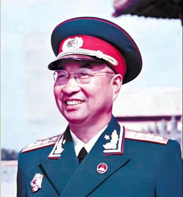 1955年，蒋介石面对外国记者，坦然说道：陈赓在朝鲜战场很厉害