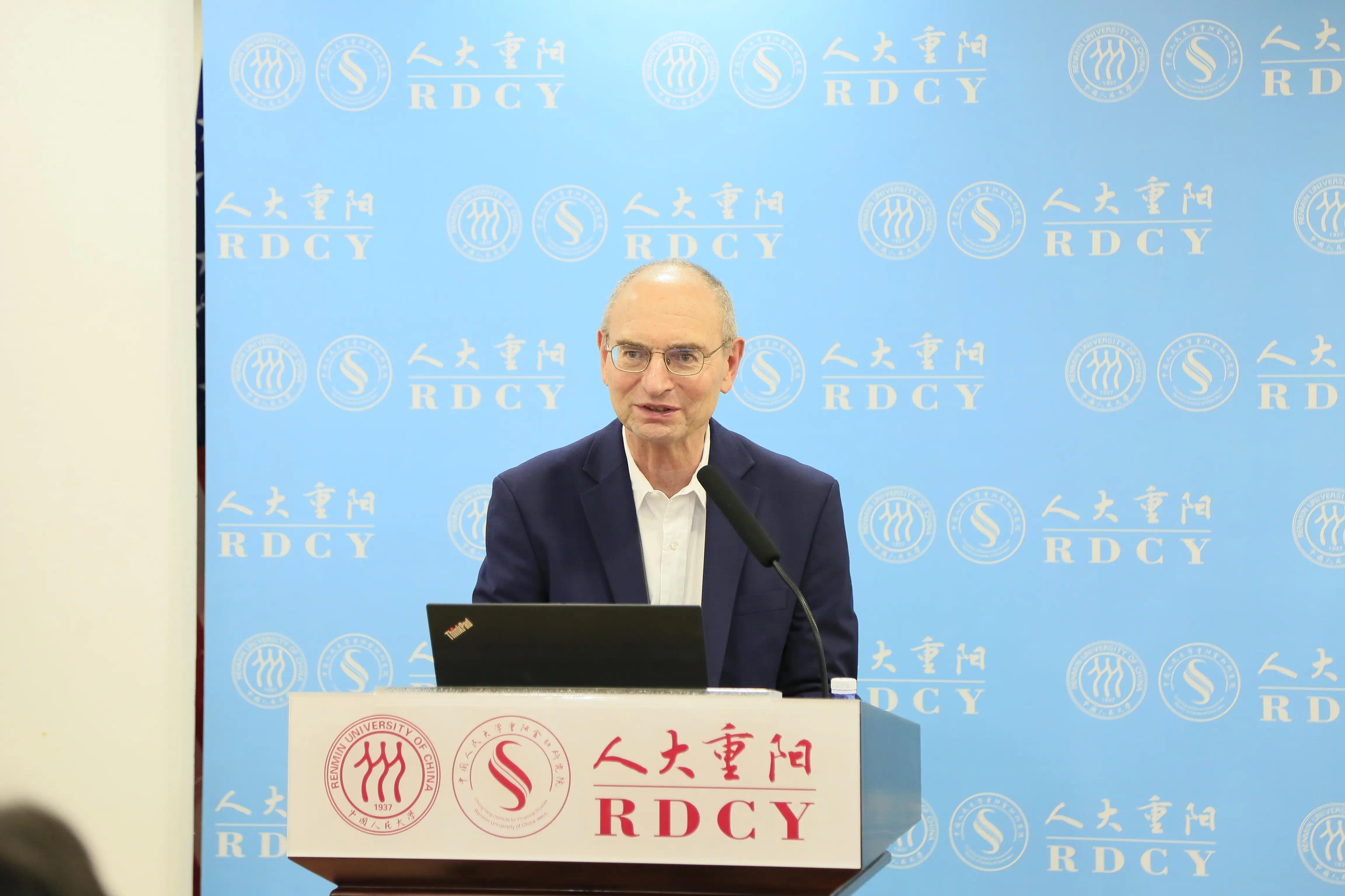 克里夫&middot;库普坎 人大重阳