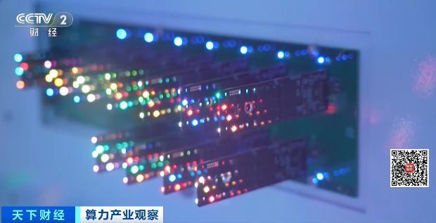 全球存储市场机构预测信息图示