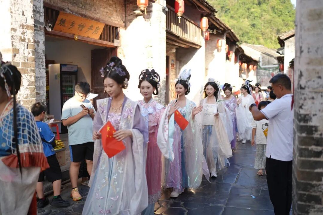 光环印月·十二仙子巡游活动 (6).JPG