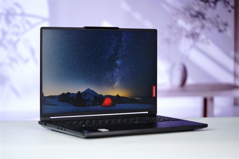 聚焦超级工程与科研生产力！Lenovo P16v 2026工作站评测：NVIDIA RTX PRO Blackwell加持 物理断网跑AI