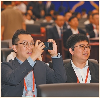 护佑生命,聚力开创健康新局