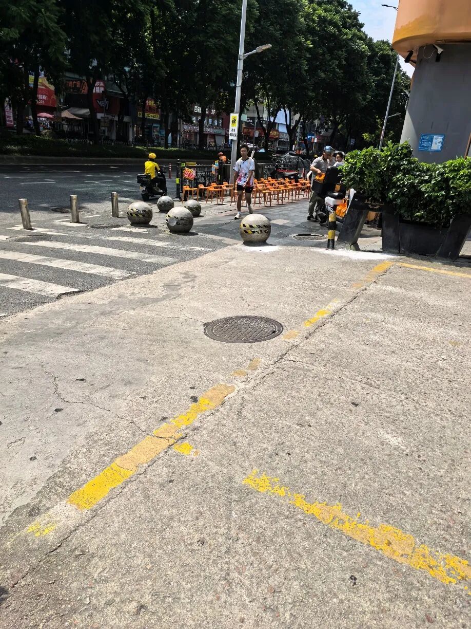 (梅姨曾摆摊的地方)