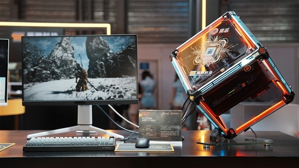 国产自研GPU从0到1破晓时刻!砺算首秀ChinaJoy:LX 7G100现场开跑黑神话