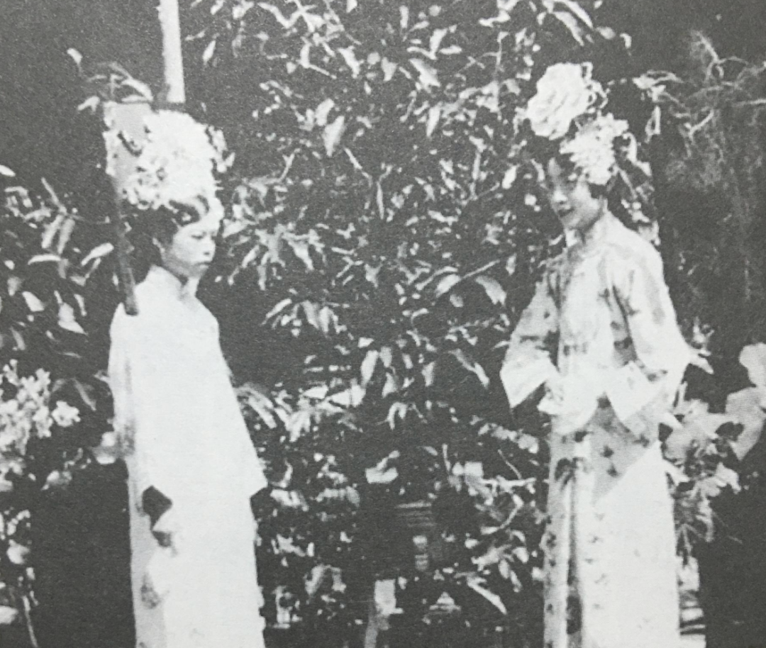 婉容与文绣的合影