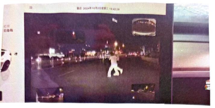 行车记录撞车前1秒画面