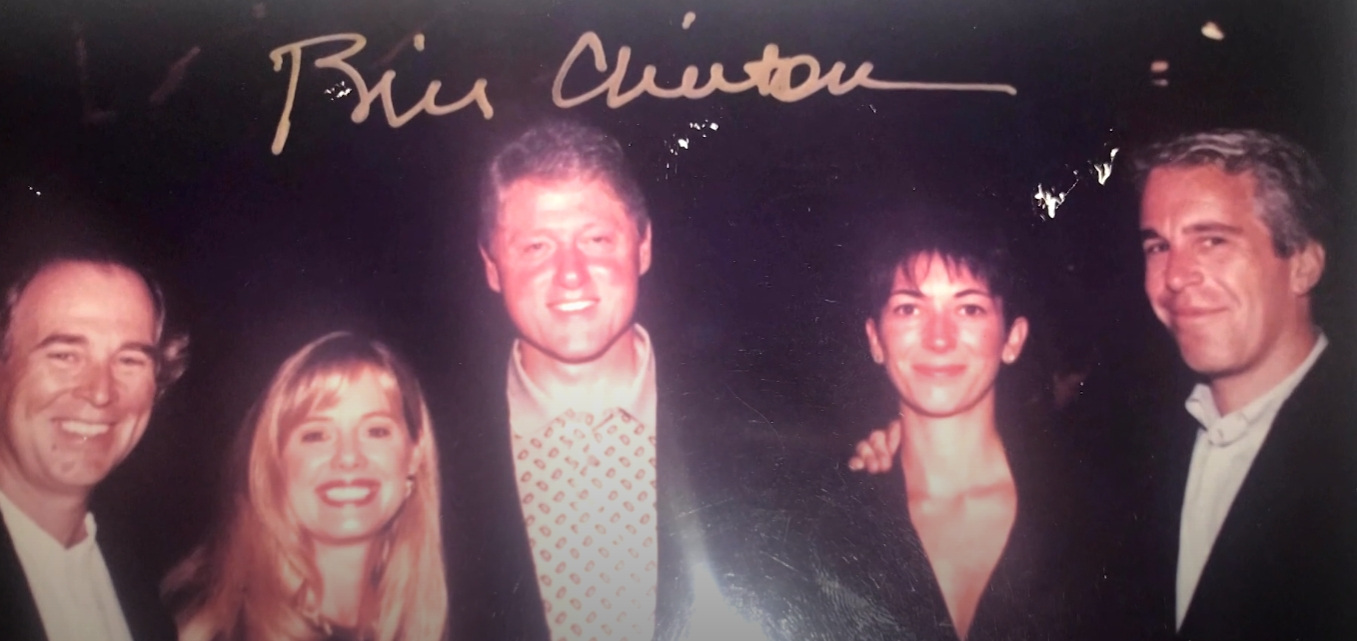 克林顿(左三)与爱泼斯坦(右一)