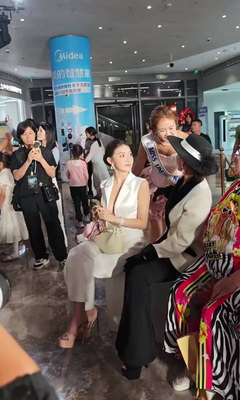 不愧是冠军，他感觉在发光