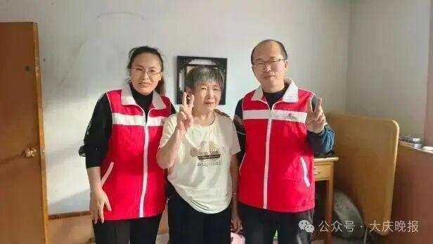 曹希玲夫妇和刘大娘