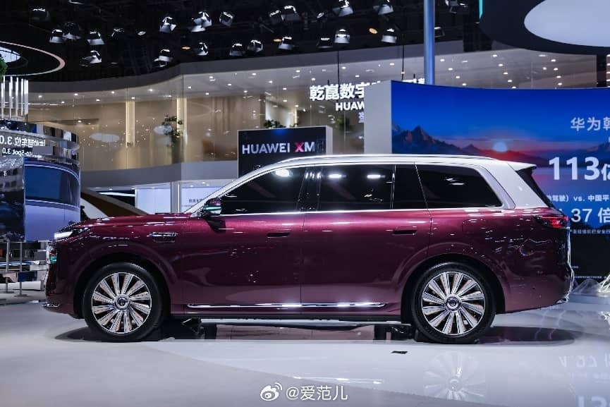 奕境 X9 在粤港澳大湾区车展亮相,新车定位 50 万级家庭旗舰大六