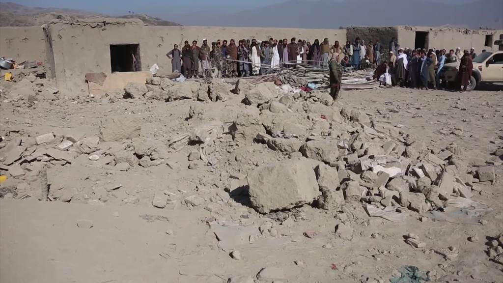 2026年2月22日,在阿富汗东部楠格哈尔省拍摄的遭空袭后的场景。新华社 图