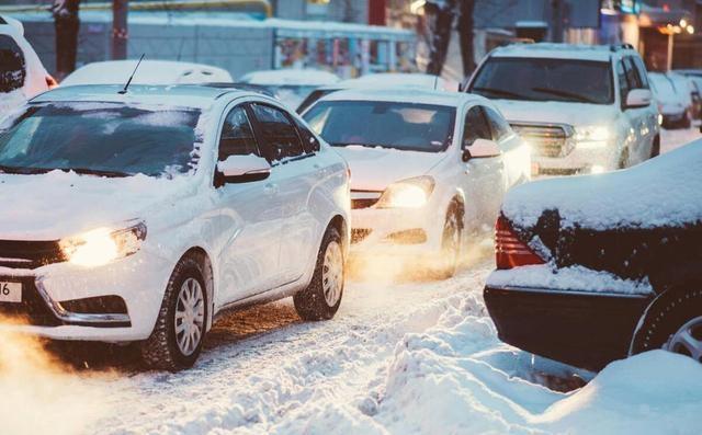 北方车主油车换电车刚满半年，寒潮一来就后悔，三个真实原因太戳心-有驾