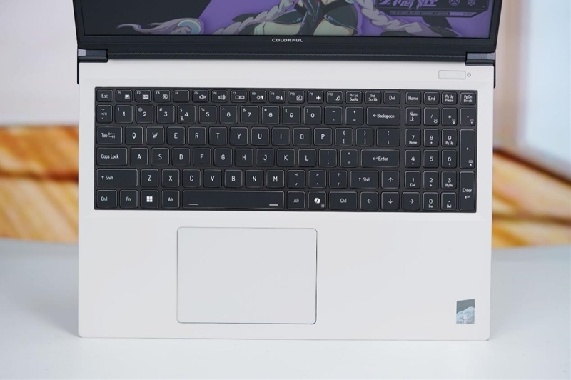 QLC早已今非昔比!七彩虹隐星P16 Pro笔记本评测:最强消费级QLC SSD配高性价比游戏本!