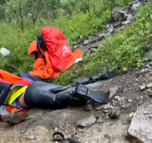 【五台山多名驴友遭雷击，“眼前一白，然后就倒了”】#五台山 雷击人#