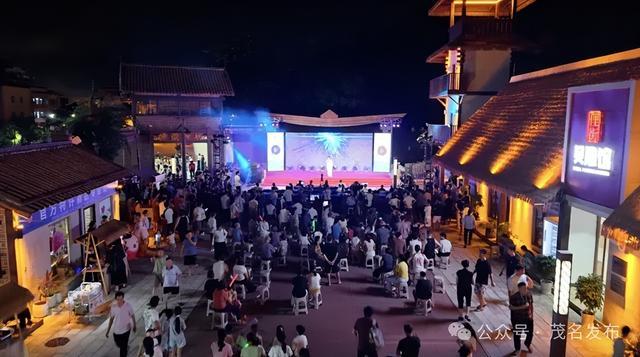 疍家墟·粤语好声音火热开唱。葛漂盈 摄