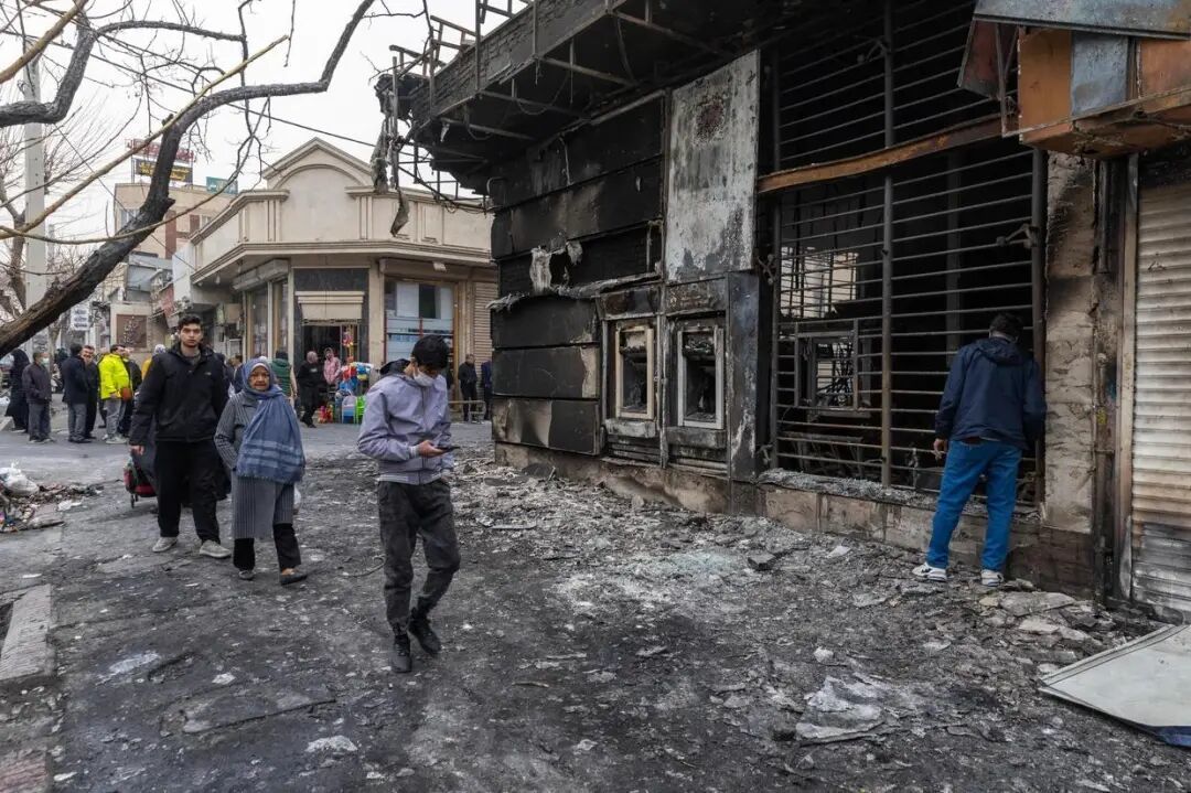 国内抗议逐渐平息,海外伊朗人被忧虑深埋