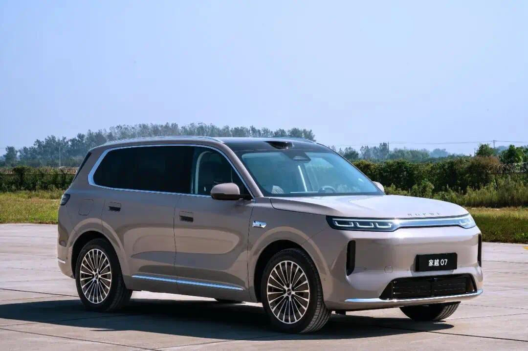 LAB测试丨一台15万级大五座SUV,底盘功底够不够格?
