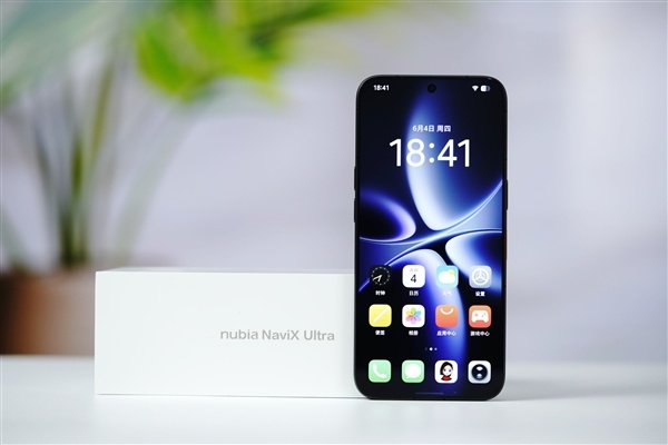 全球首款AI智能体手机！努比亚NaviX Ultra图赏