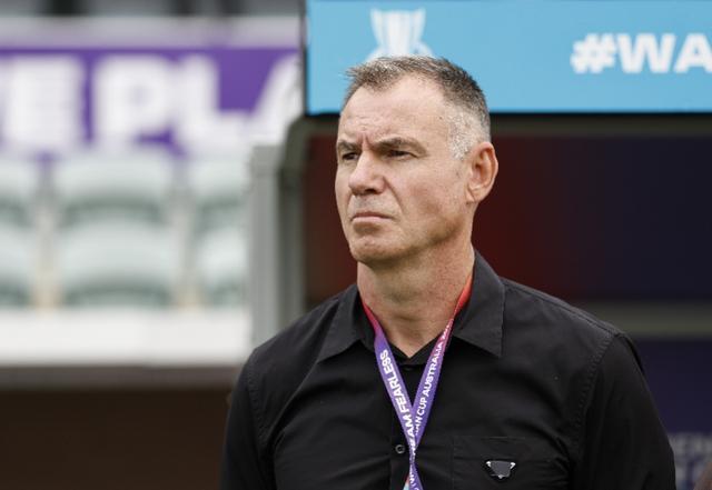 3月14日，中国队主教练安特&middot;米利西奇在比赛前。新华社发