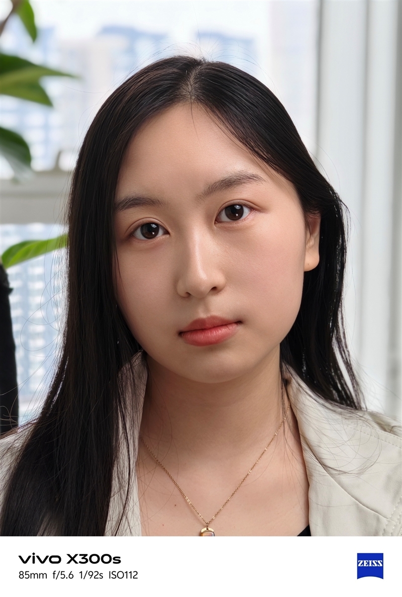 天玑9500搭配蔡司影像 vivo X300s手机全面评测:省心耐用的直屏主力机