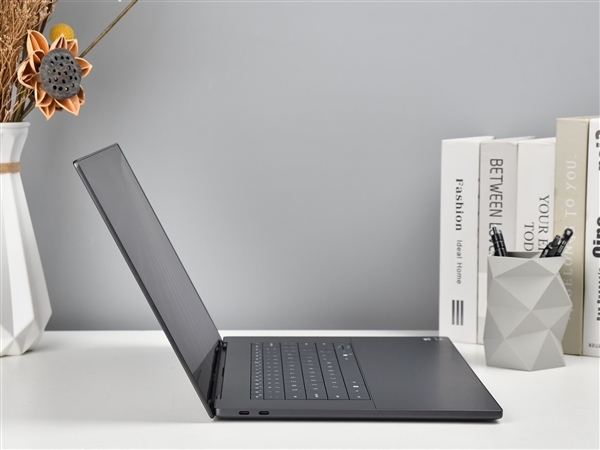 16英寸厚度仅14.62mm!戴尔XPS 16上手