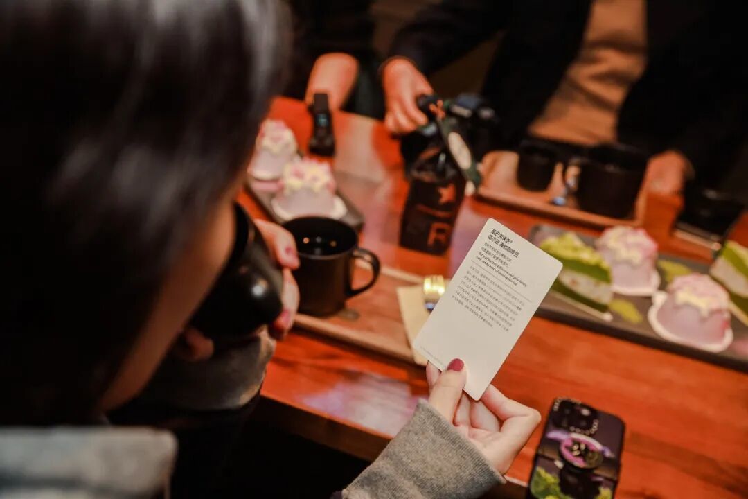 在一个商业空间里,已消费的顾客优先得到服务,这应该是不需要讨论的常识。