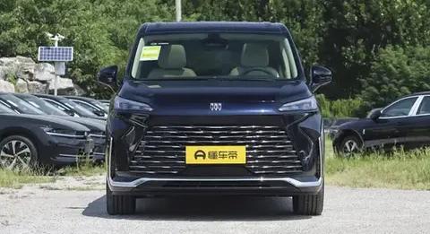 如今家里选购MPV，早已不是为了简单填满那七个座位-有驾