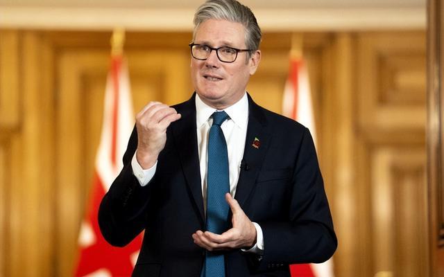 英国首相斯塔默