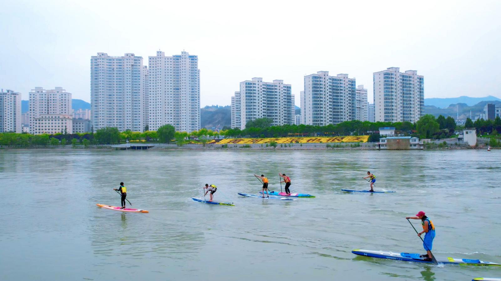 桨板赛赛场。永靖县委宣传部供图