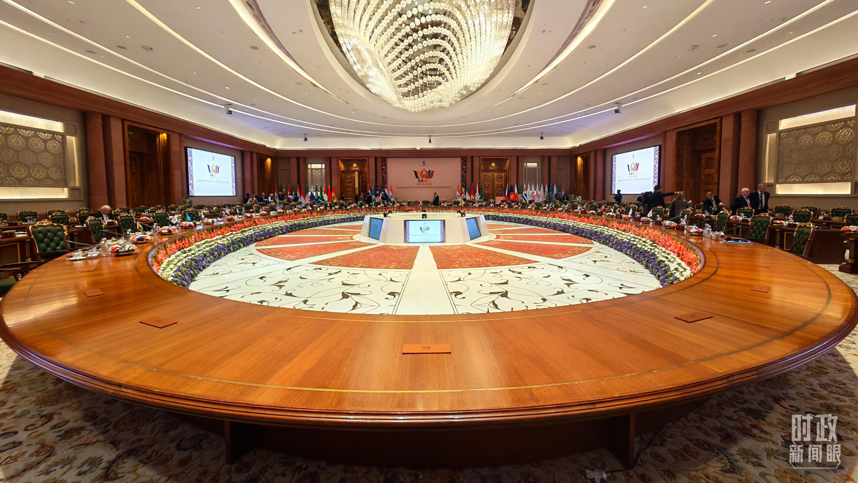 △金砖国家领导人第十八次会晤第二阶段会议现场。(总台央视记者马超拍摄)