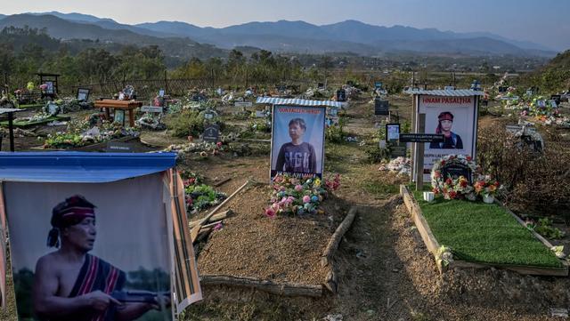 因族群骚乱而遇难的当地民众墓地