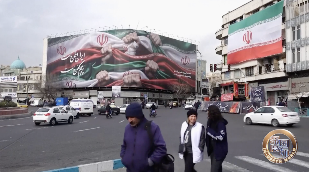 【CCTV-4《深度国际》1月12日节目《美国的武力执念》】