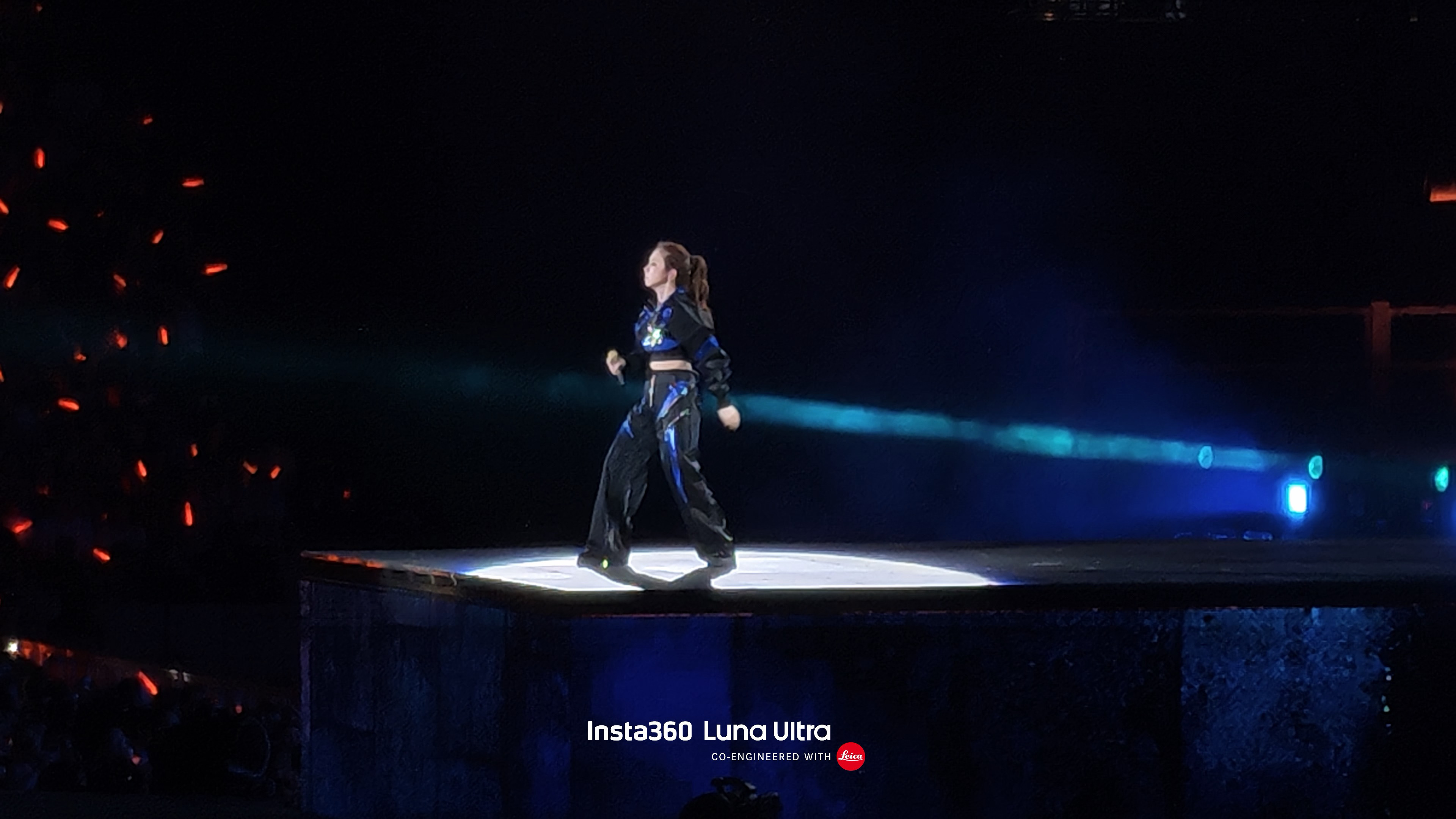 【带着 Luna Ultra 和增距镜看演唱会,22.5 倍到底能不