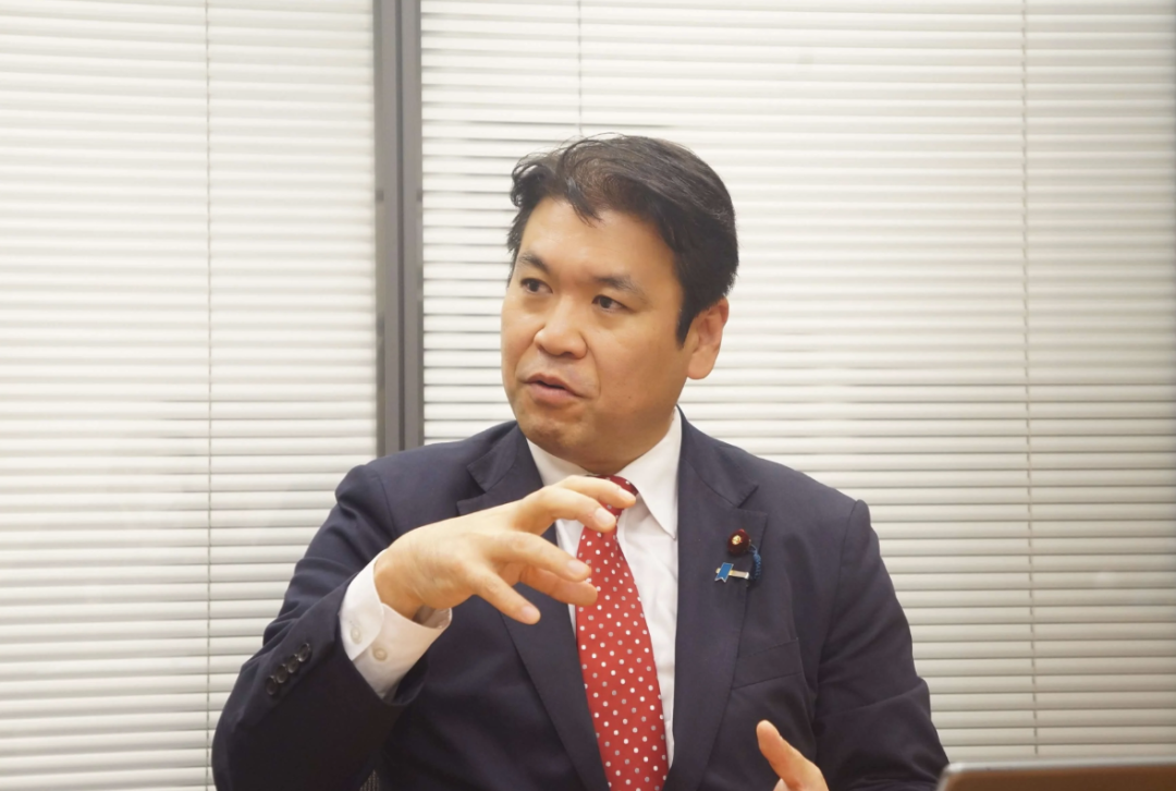 ·松本洋平。(其个人主页)