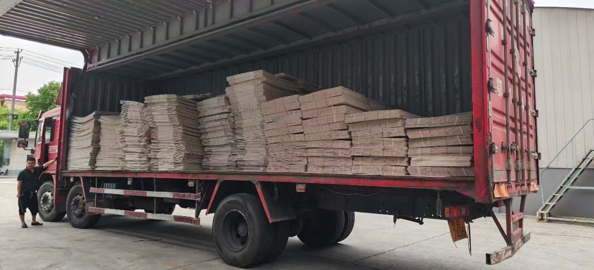 湖北即将出厂的磷石膏再生利用包装箱。受访者供图