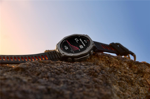 3999元!amazfit发布外旗舰手表T-Rex Ultra 2:5级钛合金打造、最长30天续航