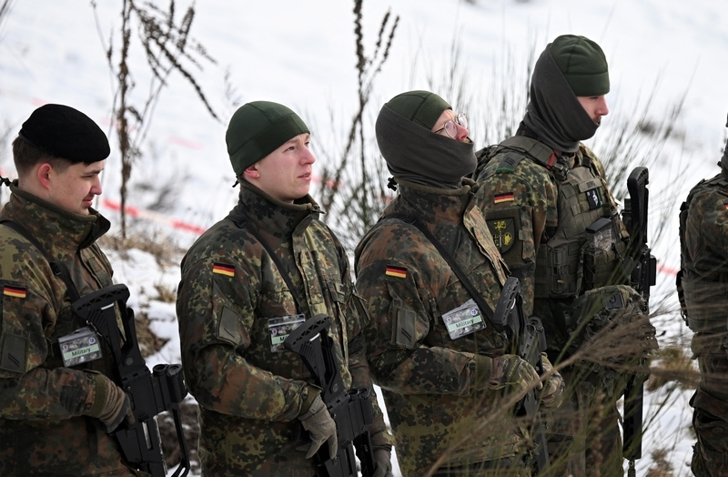 2月18日，德军参加北约本年度最大规模演习“坚定飞镖-2026”。 IC Photo