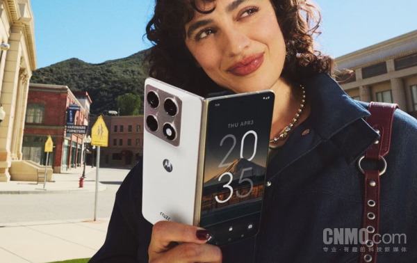 曝联想moto razr Fold折叠屏支持手写笔 暂定Q2发布