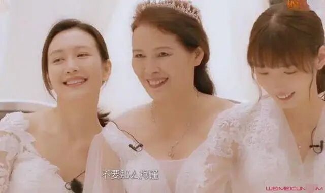 王鸥妹妹首次曝光,与王鸥只有三分相似,但颜值高不输明星姐姐_搜狐网