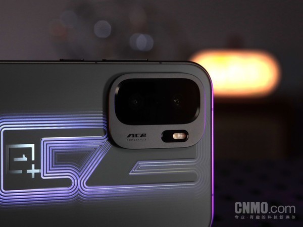 一加 Ace 6 至尊版