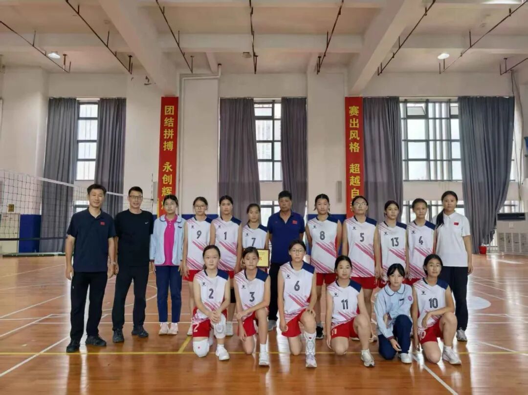 中学女子第一名-蚌埠京师实验学校.jpg
