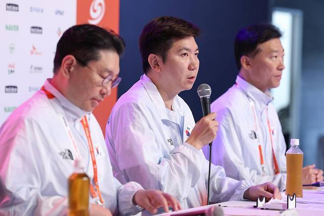 韩奥委会主席回应选手炫耀免兵役被批【韩国男足球员夺金后称“能免兵役更