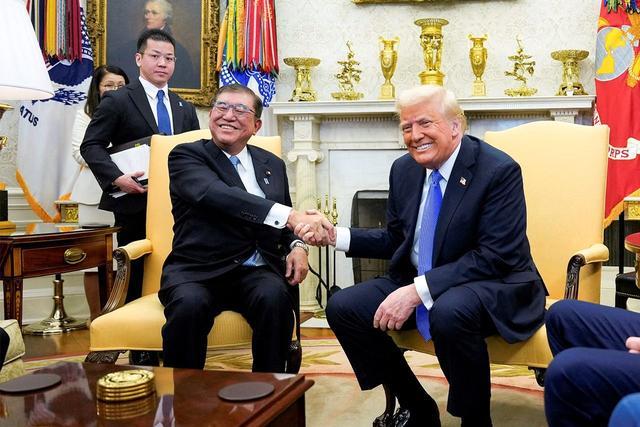 石破茂与特朗普在白宫会面