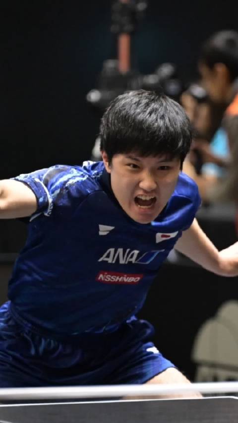 又一个大冷门！张本智和0-3出局，无缘八强，赛后垂头丧气