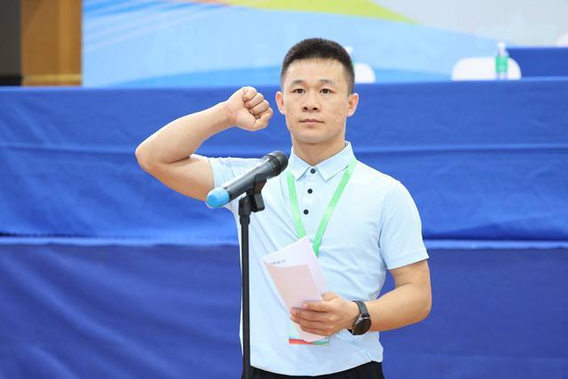 亚运冠军高晓彬担任赛事裁判员。