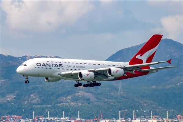四发巨无霸打不过双发省油机!澳洲航空提前4年退役全部空客A380